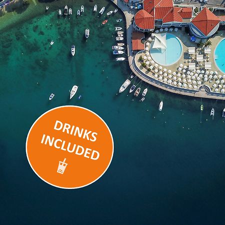 Hotel Katarina Selce Ngoại thất bức ảnh