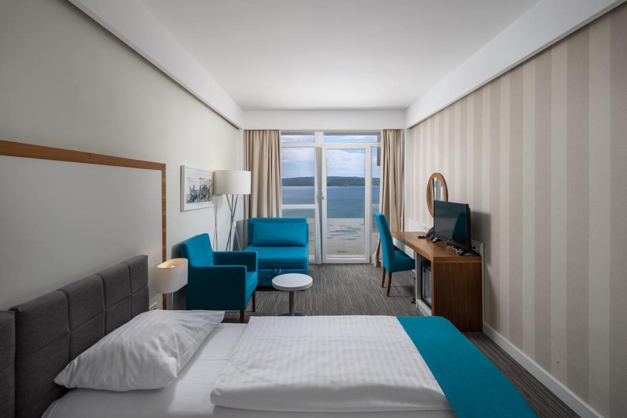 Hotel Katarina Selce Ngoại thất bức ảnh